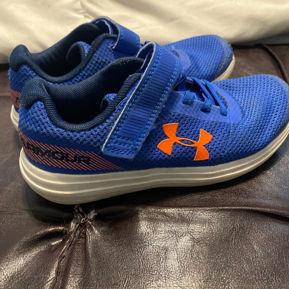 Boys underarmour sneaker size 2 no box included.
